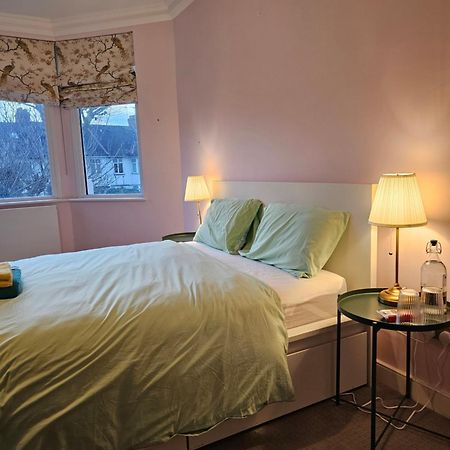 Brentford House住宿加早餐旅馆 外观 照片